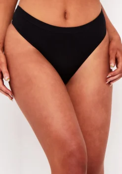 Bella Black Seamless Ribbed Thong