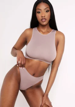 Jacqueline Mocha Seamless Ribbed Racer Crop Top
